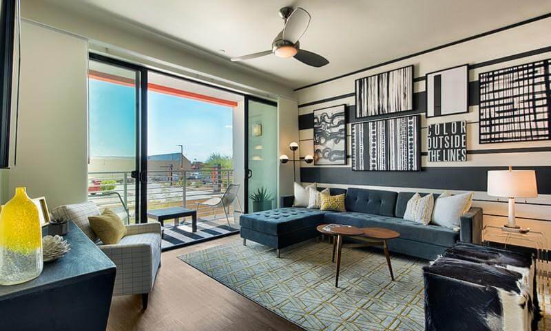 The Tomscot Spacious Livng Area Apartments In Scottsdale, Az